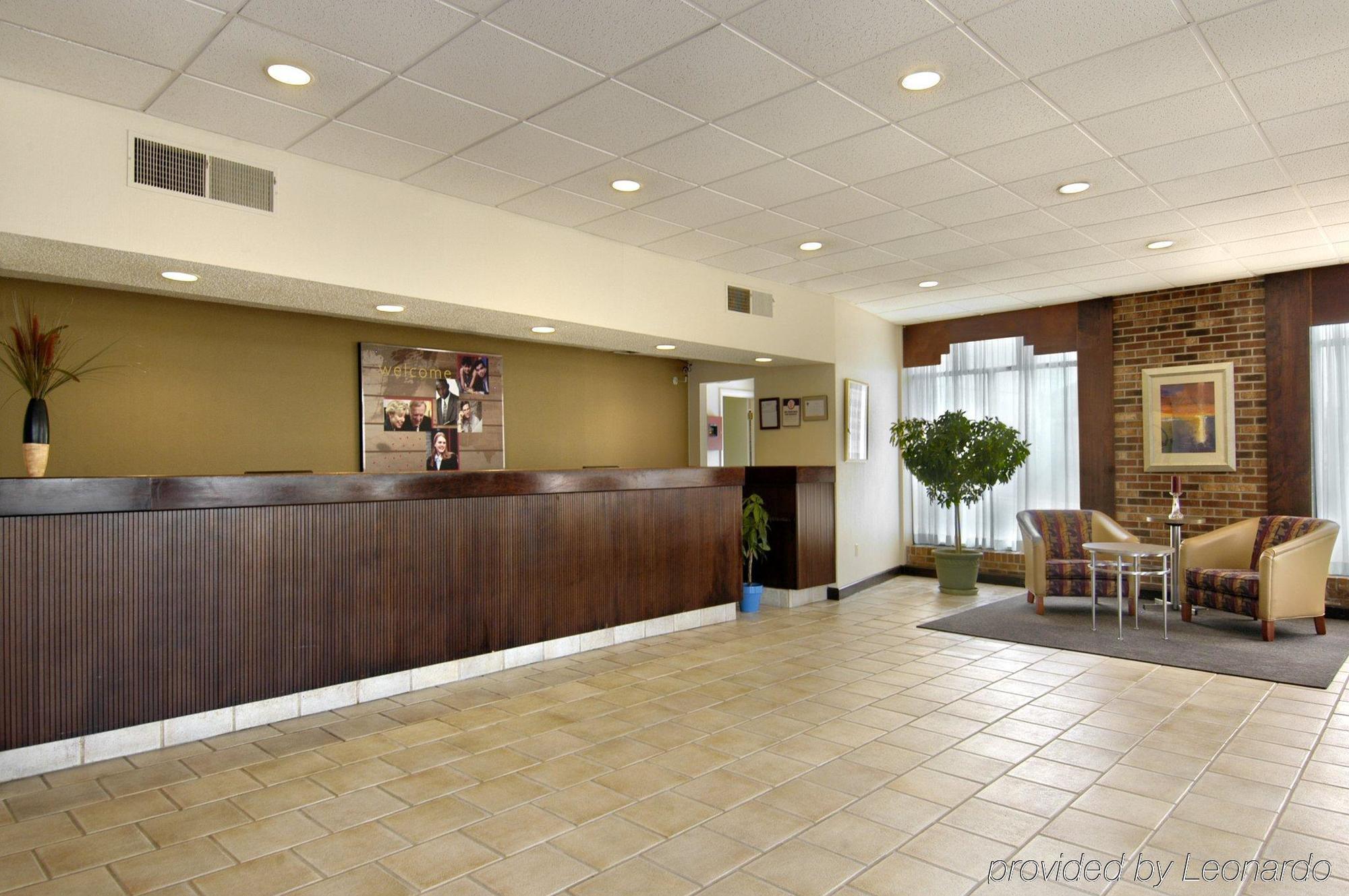 Red Roof Inn & Suites Wytheville Beltér fotó